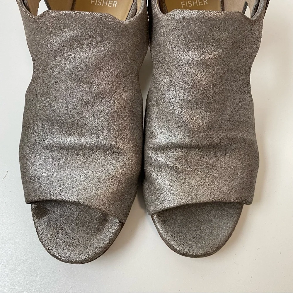 EILEEN FISHER Iris Metallic Silver Peep Toe Sandal! Size 9